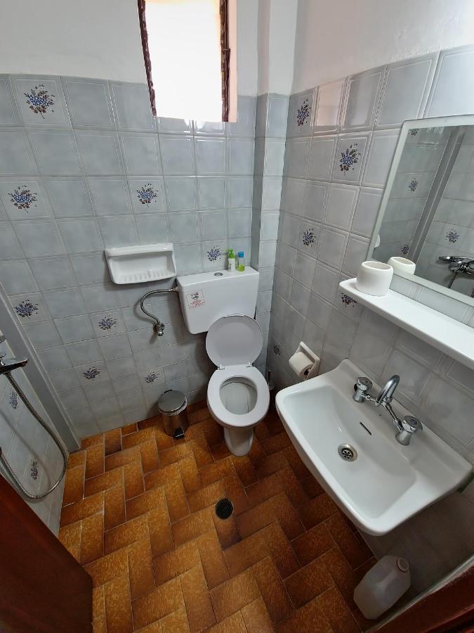 Alexandra 12 Lefkímmi